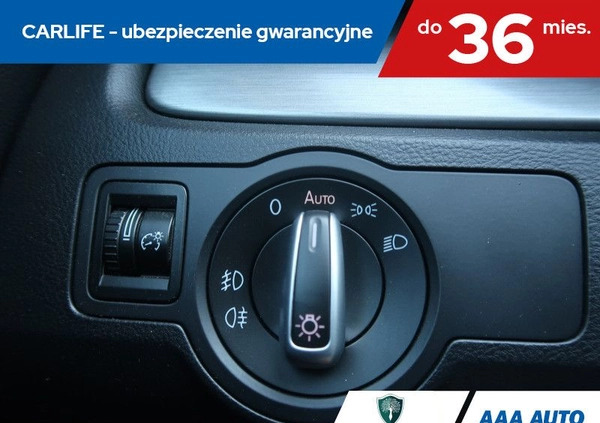 Volkswagen Passat cena 45000 przebieg: 205790, rok produkcji 2013 z Lesko małe 232